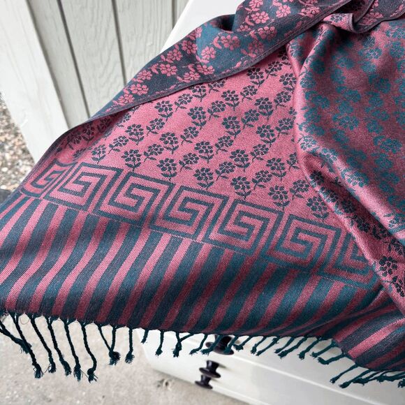 100% Pashmina Pink Teal Daisy Greek Key Jacquard Fringe Scarf Shawl NWOT - Picture 4 of 7